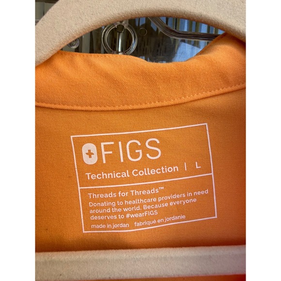 FIGS Rafaela Oversized Sleeveless Scrub Set Shaka Orange Size Large Petite - Picture 2 of 10